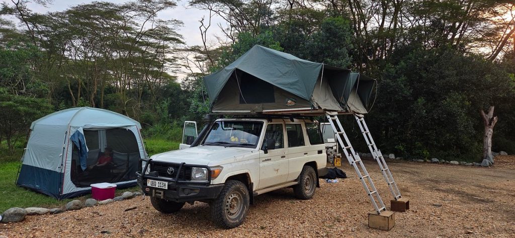 rent rooftop tent land cruiser